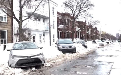 토론토, 지난 주 폭설 속 불법 주차 1만 건 적발... 폭설 시 주정차 주의