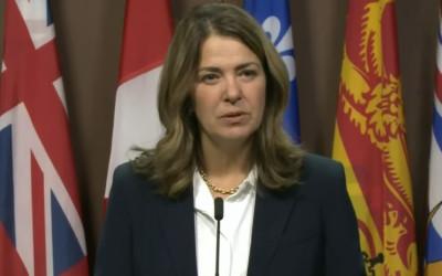 다니엘 스미스 알버타 주총리... 